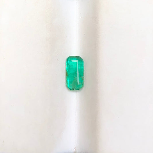 0.50Ct Emerald for sale - Budh Ratna - Zamurd - Pachu Stone, Markat Mani Stone - 8x5mm