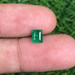 0.80Ct Emerald for sale - Budh Ratna - Zamurd - Pachu Stone, Markat Mani Stone - 7x6mm