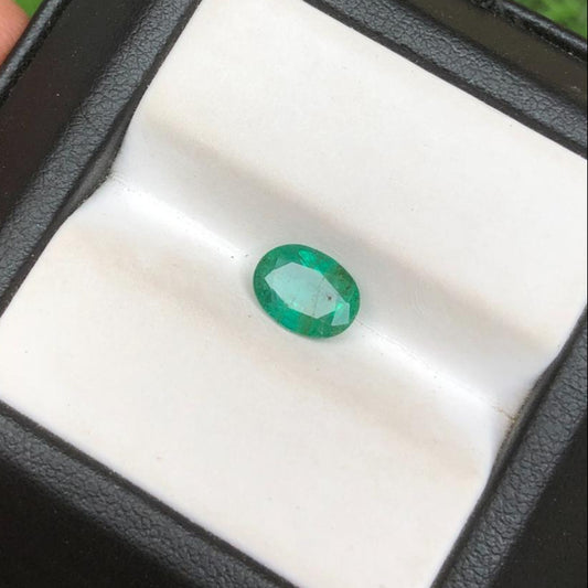1.05Ct Emerald for sale - Budh Ratna - Zamurd - Pachu Stone, Markat Mani Stone - 9x7mm
