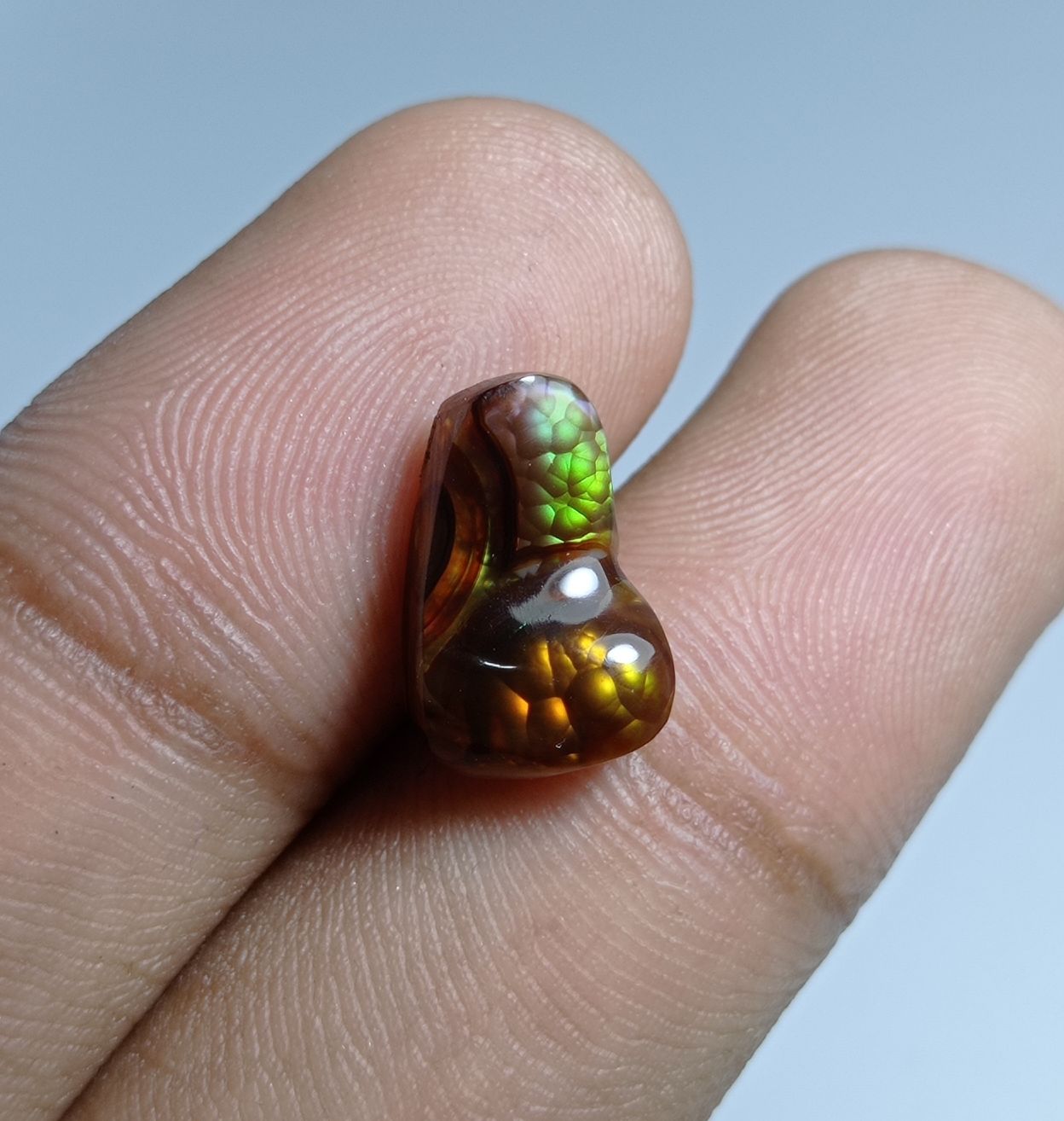 5.6ct Natural Purple , Green and Yellow Fire Agate - Perfect Gemstone Gift For All - Dimensions 14x9x5.5mm