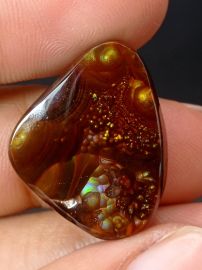 28ct Rainbow Mexican Fire Agate suitable for Pendant, Rare Fire Agate - Dimensions 22x21mm