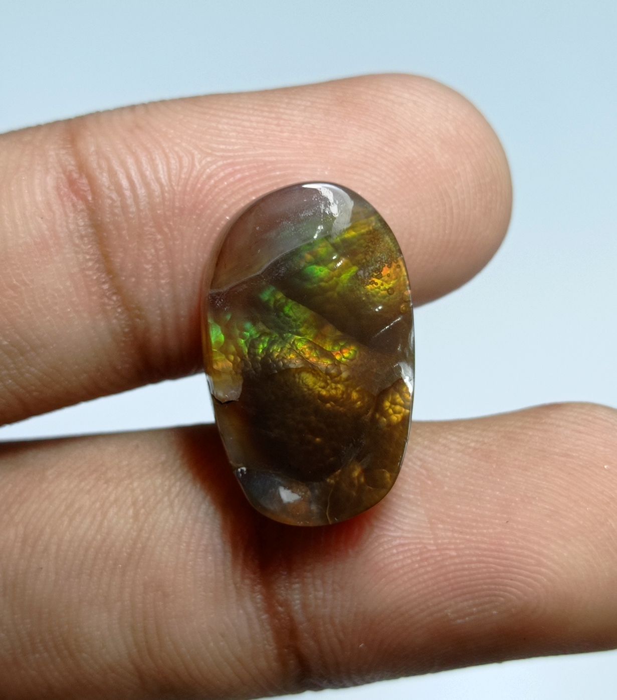 13.5ct Rare Green Yellow Fire Agate, Dimensions 21x13x5mm