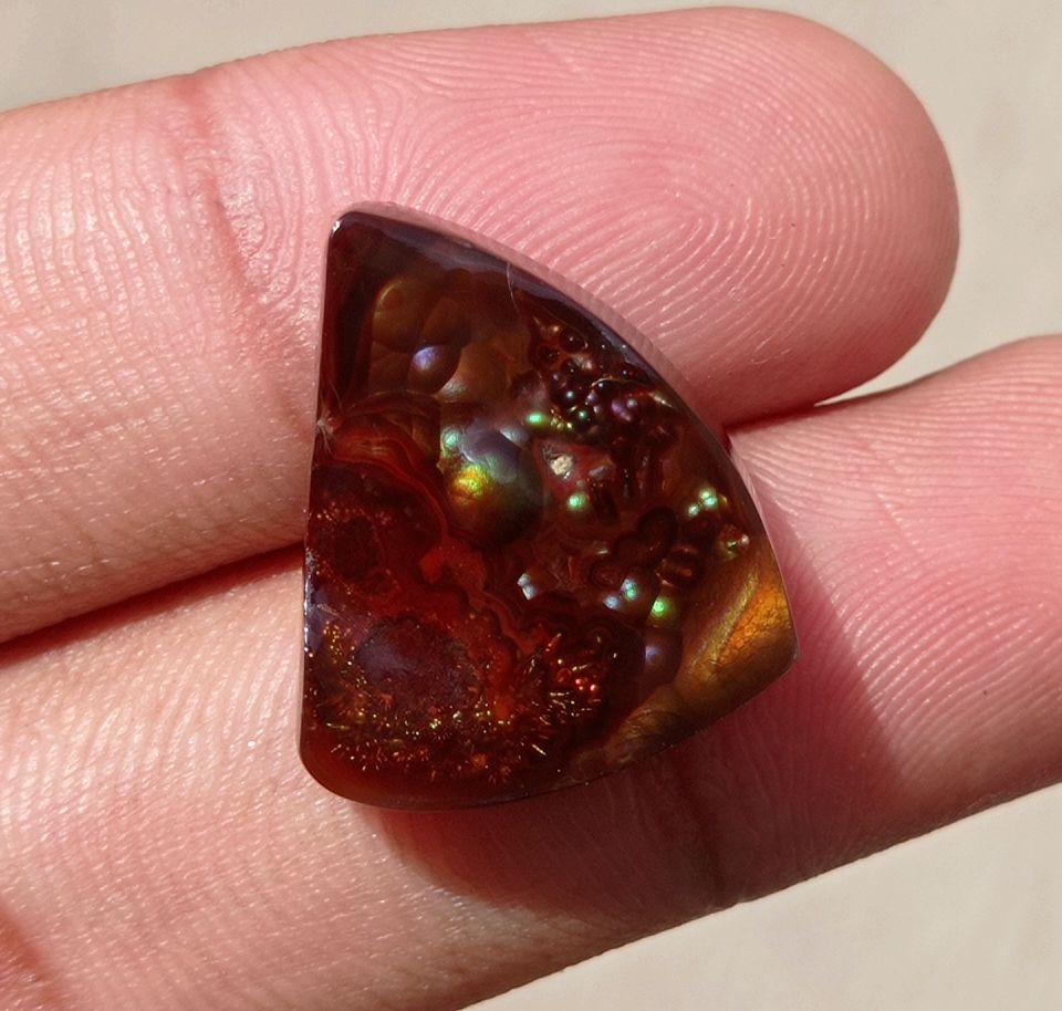 22.75ct Natural Mexican Fire Agate, Rare Fire Agate, Perfect gemstone Gift, Rare Gemstone than Diamonds, Dimensions 22x18x7mm