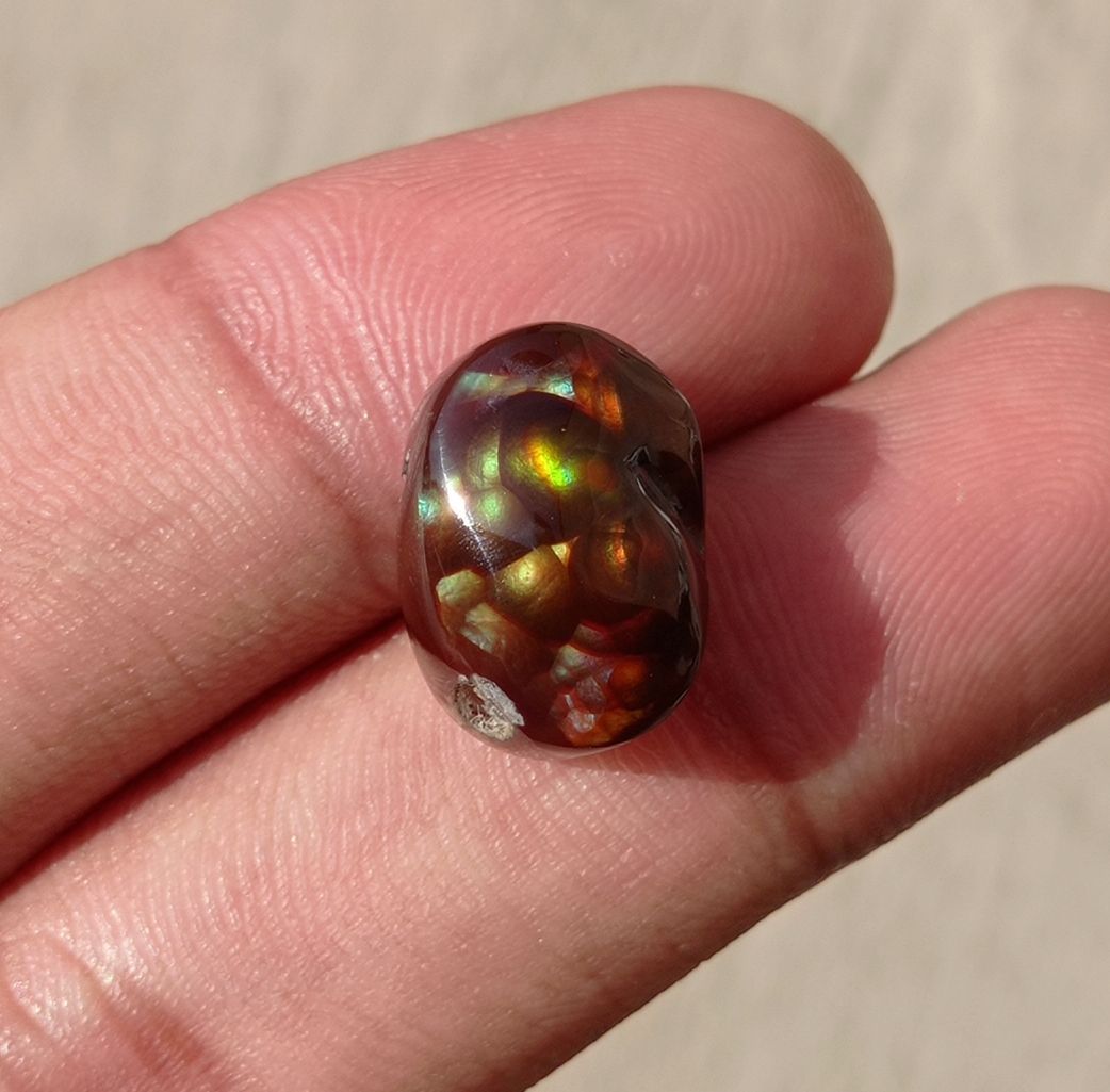 13.45ct Natural Bubbly Mexican Fire Agate,  Rare Fire Agate, Perfect gemstone Gift, Rare Gemstone than Diamonds, Dimensions 16x12x9mm