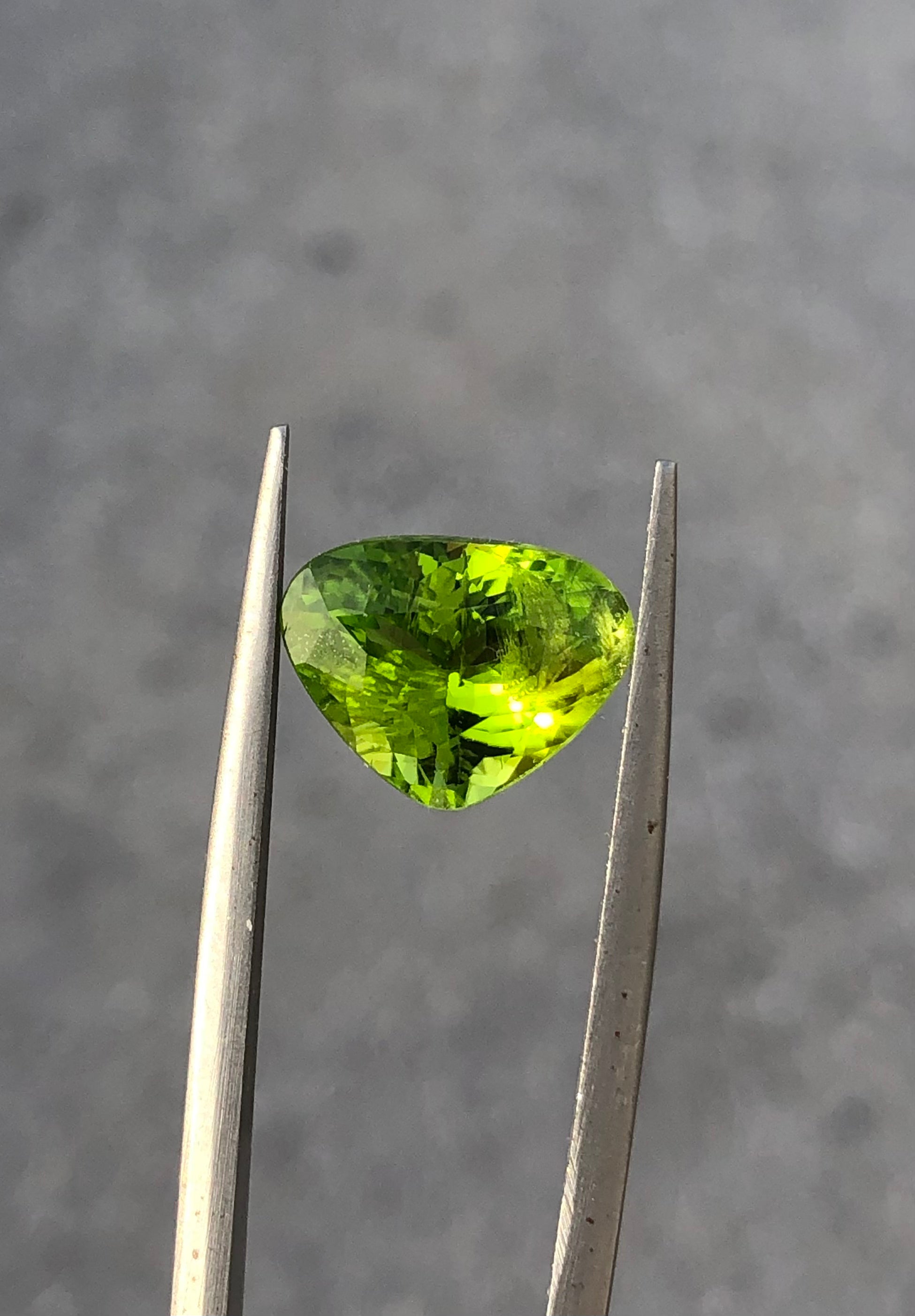 5.6ct Natural Peridot Gemstone- Olivine - Chrysolite Gem - August Birthstone -13x10x7mm