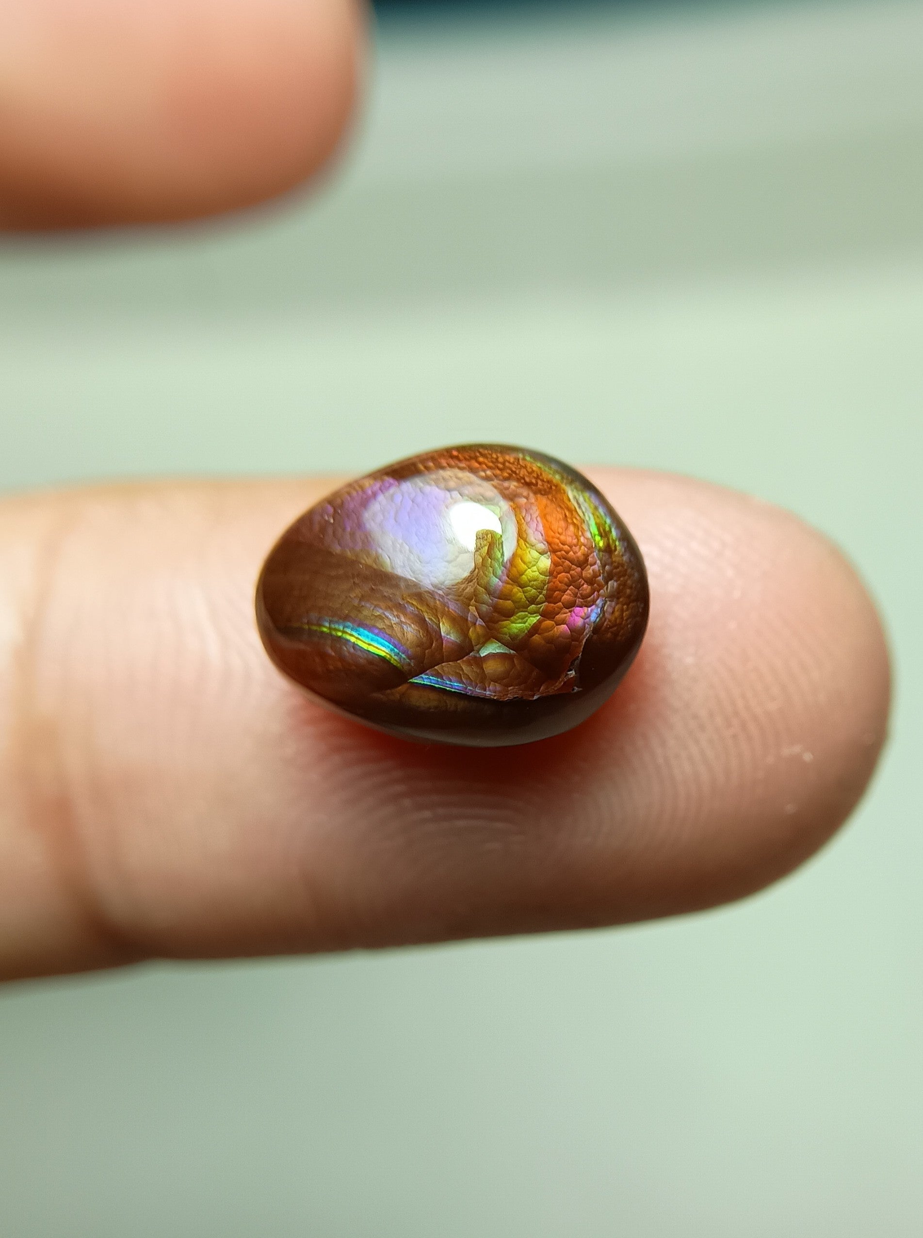 Rainbow Fire Agate Rare Gemstone - Agate De Feugo