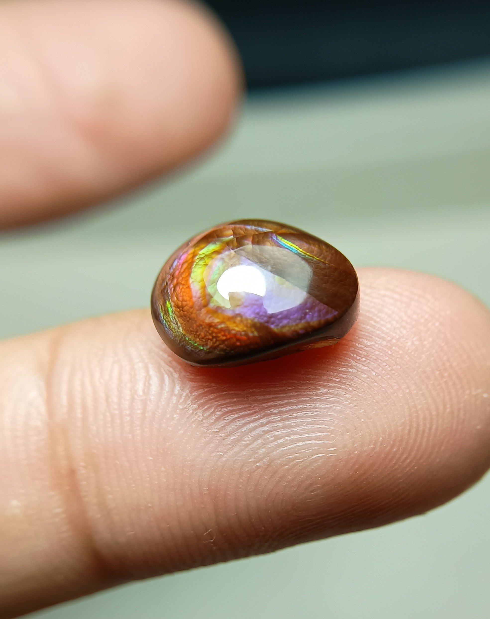 Rainbow Fire Agate Rare Gemstone - Agate De Feugo