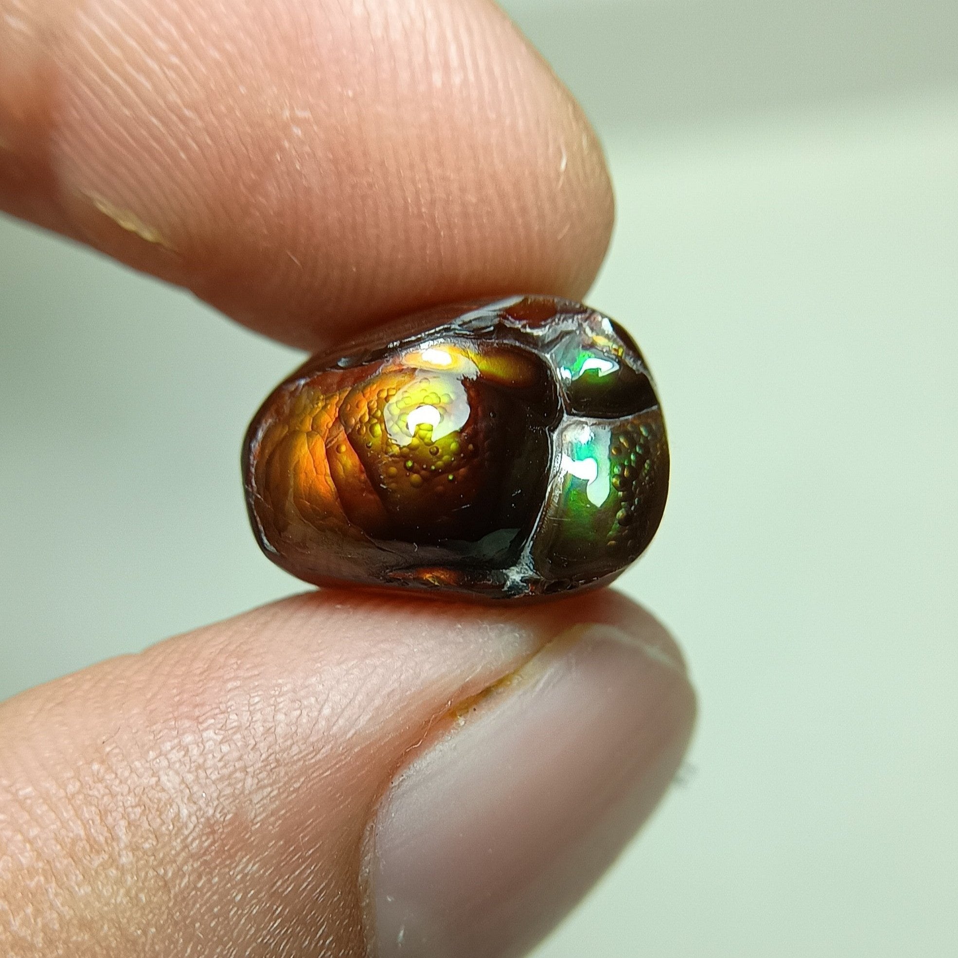 Fire Agate Rare Gemstone - BabyFoot - Agate De Feugo