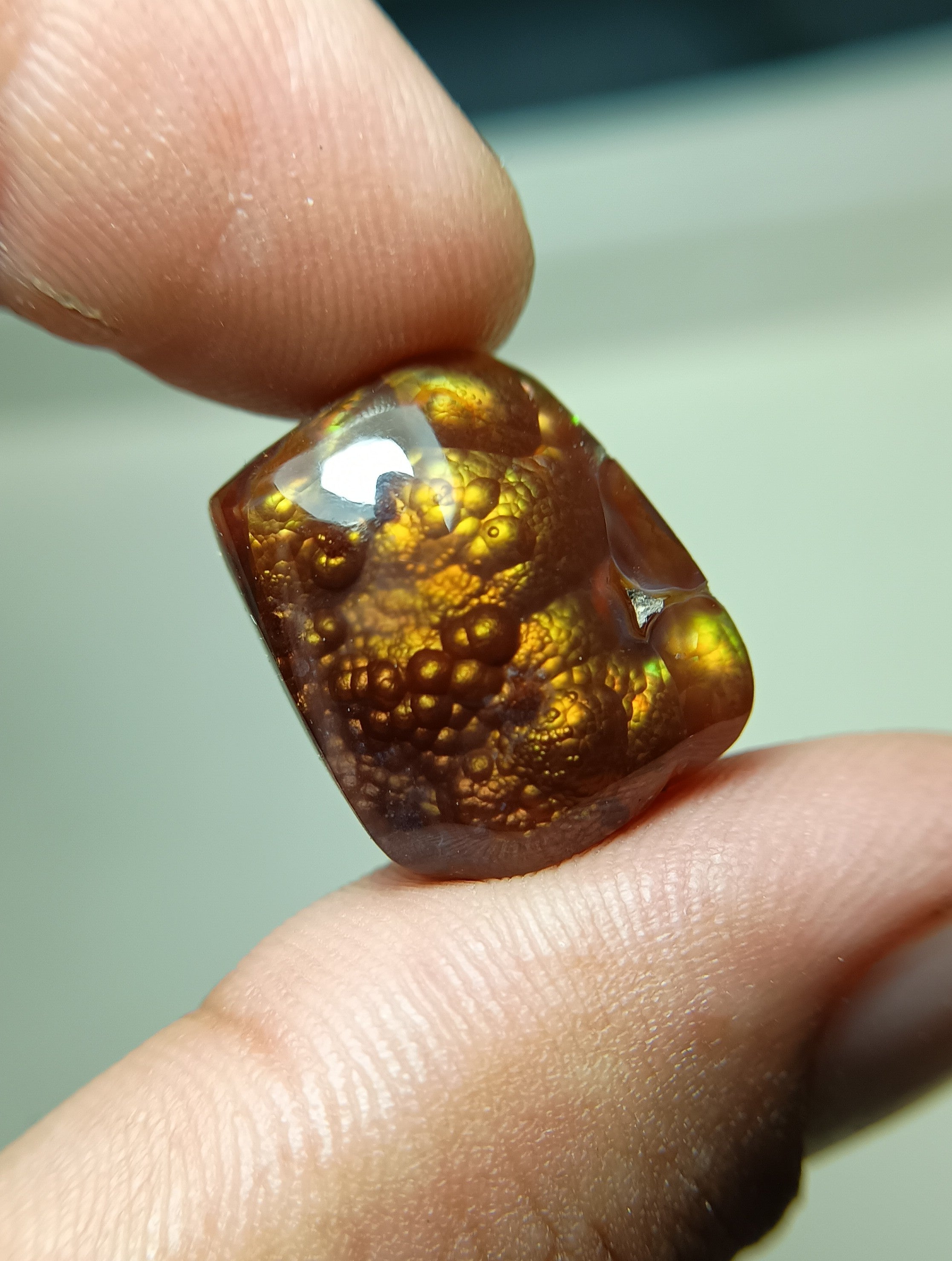 Bubbly Fire Agate Gemstone - Agate De Feugo