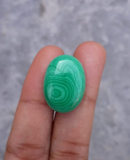24.3 克拉孔雀石水晶 - 孔雀石凸圆形宝石 - 孔雀石变质石 - 22x16 毫米