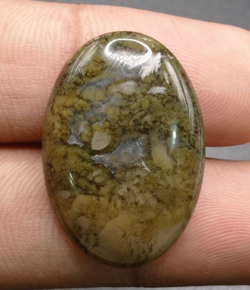 26.6ct Moss Agate - Green Moss Agate - 30x20.5x5.5mm