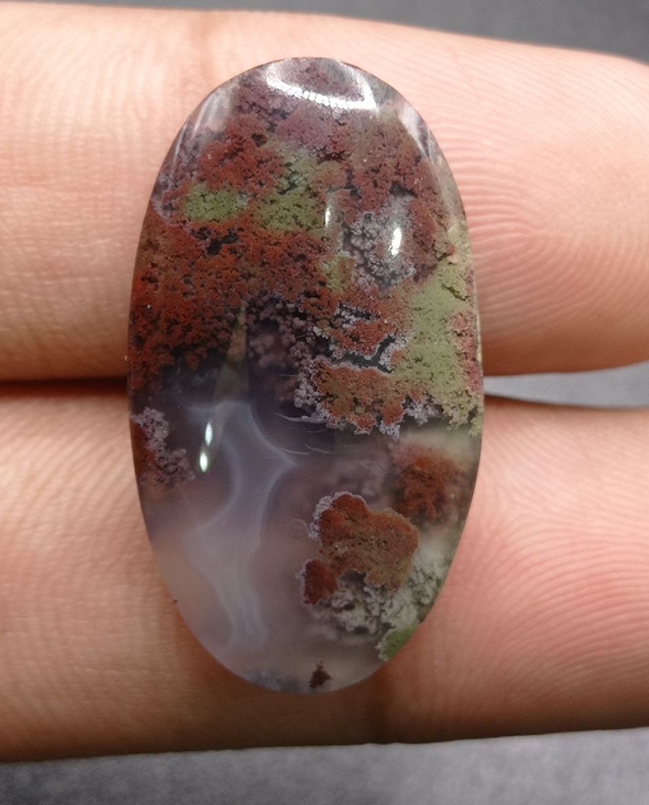 27.8ct Moss Agate - Red Moss Agate - 30x17x7mm