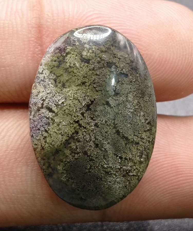 29.9ct Moss Agate - Green Moss Agate - 28x19x9mm