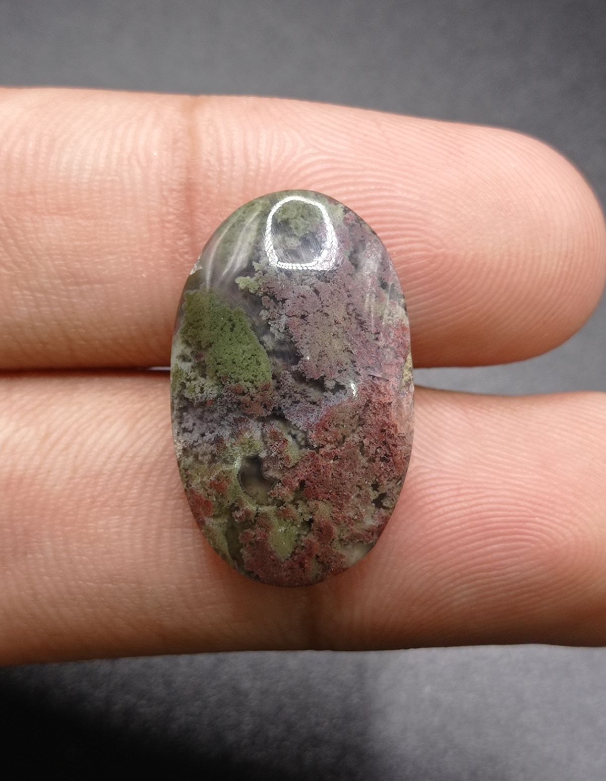 18ct Moss Agate - Red Moss Agate - 25x15.3x6.2mm