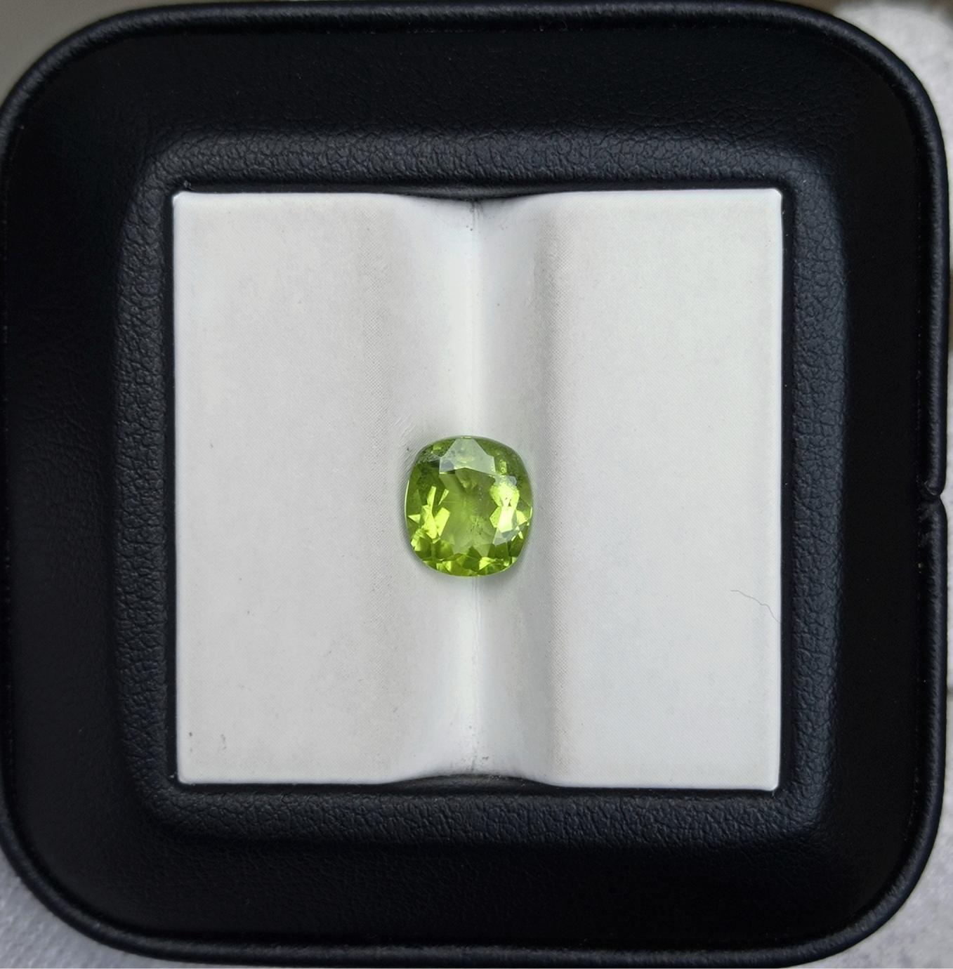 2.10ct Peridot Gemstone- Olivine - Chrysolite Gem - August Birthstone - 8x7.2x4.3mm