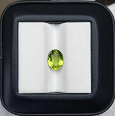 2.80ct Peridot Gemstone- Olivine - Chrysolite Gem - August Birthstone - 9.8x7.8x4.8mm