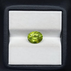 2.80ct Peridot Gemstone- Olivine - Chrysolite Gem - August Birthstone - 9.9x8x5mm