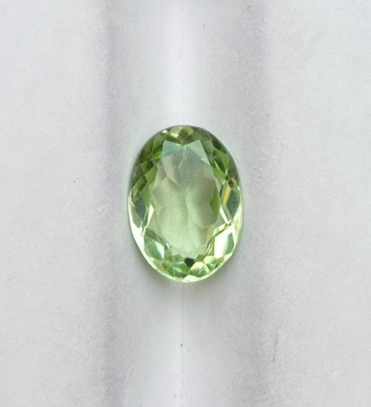 2.45 克拉橄榄石宝石 - 橄榄石 - 橄榄石宝石 - 八月诞生石 - 10x7.5x5 毫米