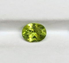 3.10ct Peridot Gemstone- Olivine - Chrysolite Gem - August Birthstone - 10x8x5mm