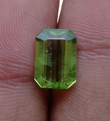 5ct Peridot Gemstone- Olivine - Chrysolite Gem - August Birthstone -12x9mm