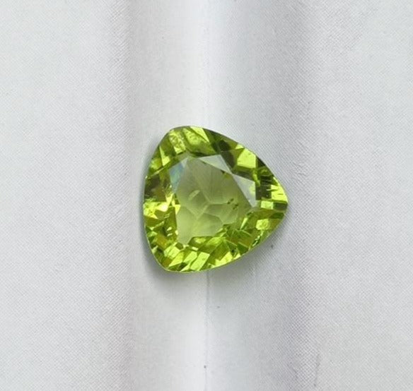 1.90ct Peridot Gemstone- Olivine - Chrysolite Gem - August Birthstone - 8x8x4mm