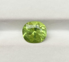 3.60ct Peridot Gemstone- Olivine - Chrysolite Gem - August Birthstone -  10x9x6mm