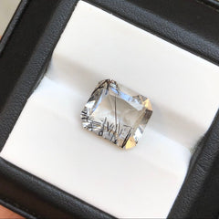 7.3 قيراط من الكوارتز التورماليني الأسود - كوارتز روتيل أسود