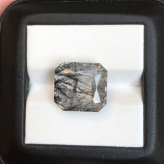 7.3 قيراط من الكوارتز التورماليني الأسود - كوارتز روتيل أسود