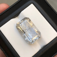 7.3 قيراط من الكوارتز التورماليني الأسود - كوارتز روتيل أسود