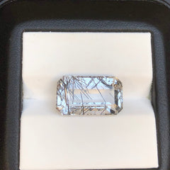 7.3 قيراط من الكوارتز التورماليني الأسود - كوارتز روتيل أسود