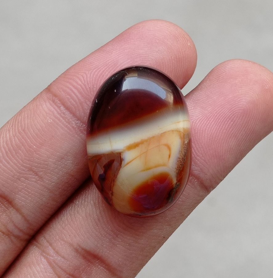 41.1ct Abstract Agate - Sulaimani Aqeeq - 29x20x9mm