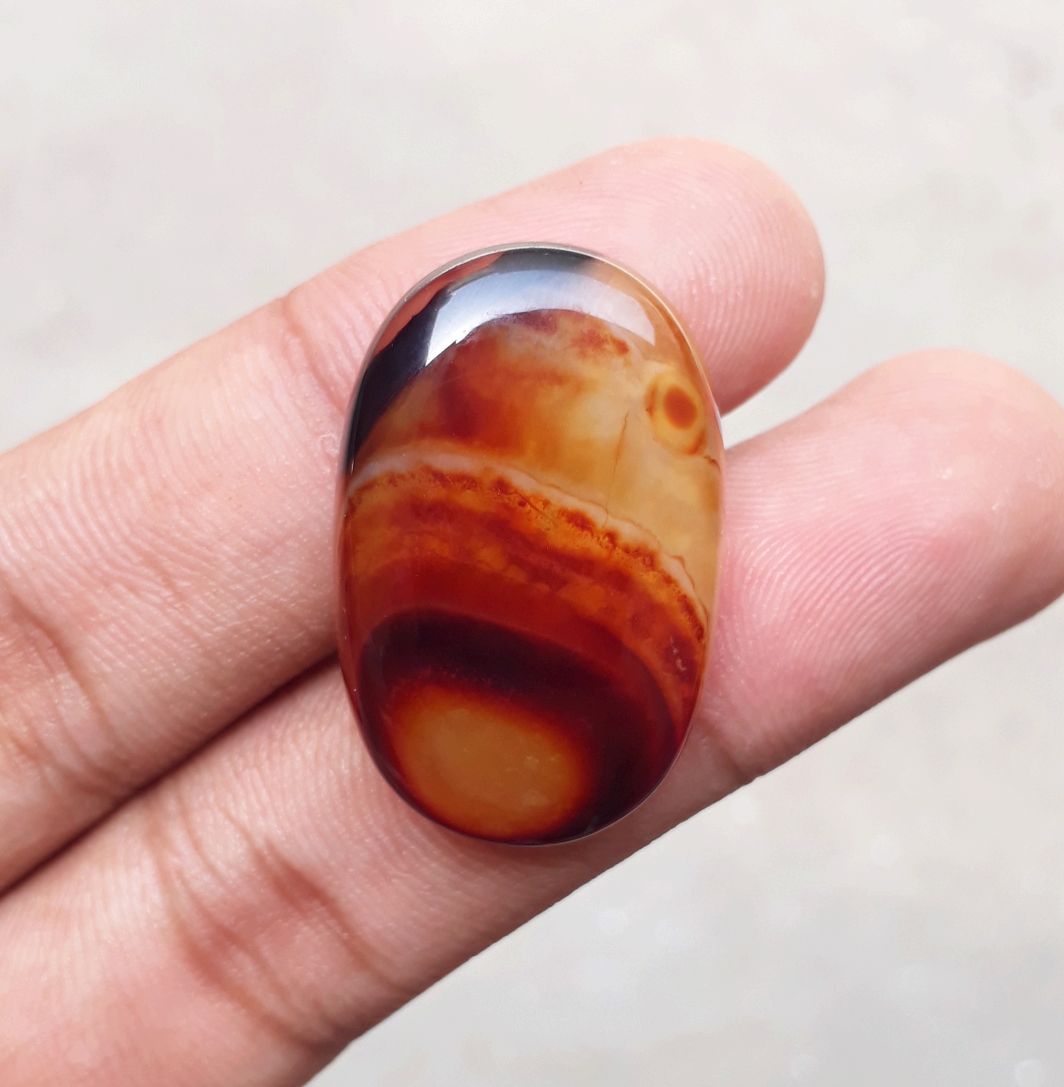 42.4ct Bi-Color Agate - Sulaimani Aqeeq - 32x21x7mm