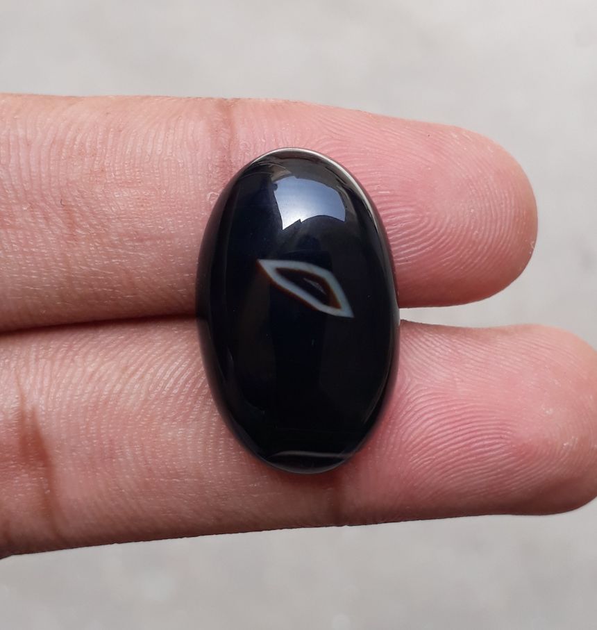 Onyx Agate - Sulaimani Aqeeq - 27x17x8mm