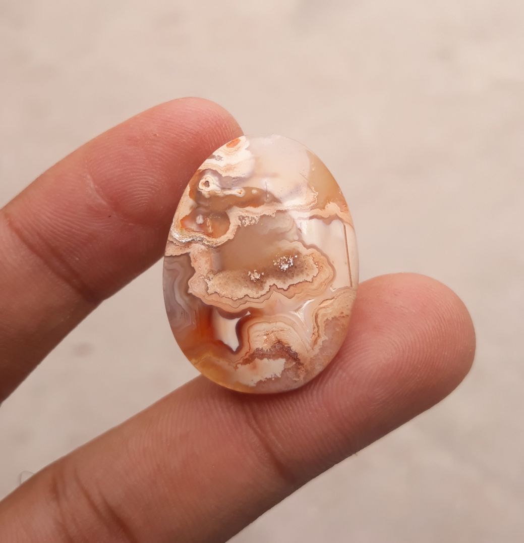 Scenic Agate with Rare Pattern  -  Sulaimani Aqeeq - 30x23mm