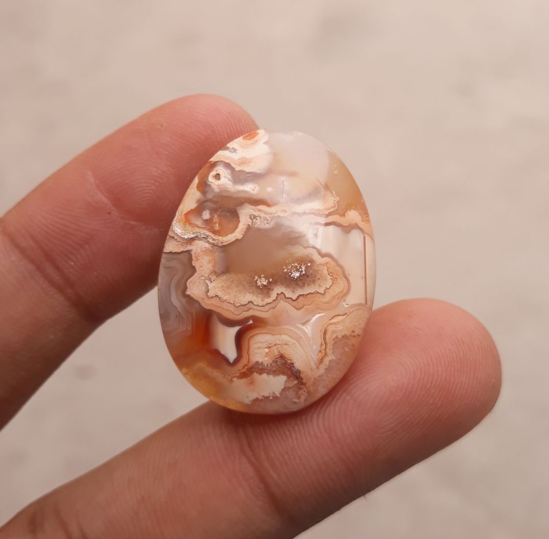 Scenic Agate with Rare Pattern  -  Sulaimani Aqeeq - 30x23mm