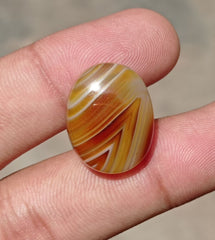 21.2ct Abstract Bands in Agate - Sulaimani Aqeeq - 22x17mm
