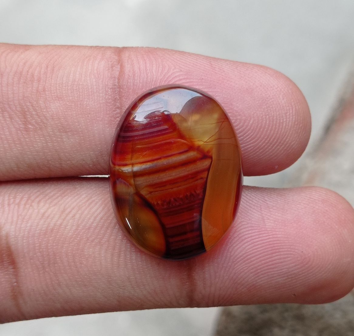 Layered Agate with Chalcedony - Sulaimani Aqeeq - 24x19mm