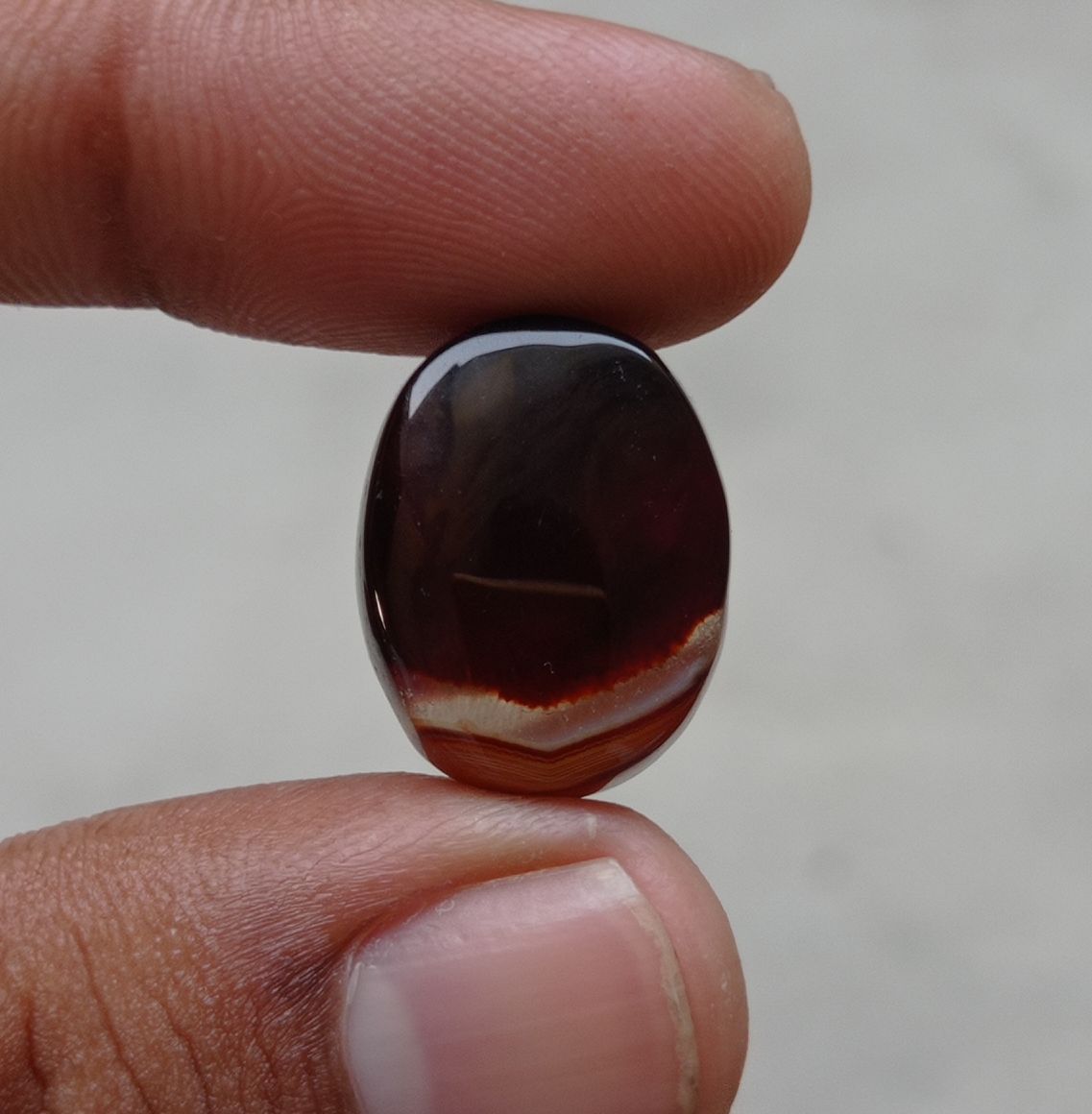 17.4ct Banded Agate Cabochon with Prominent Part of Black - Sulaimani Aqeeq - 20x16x6mm