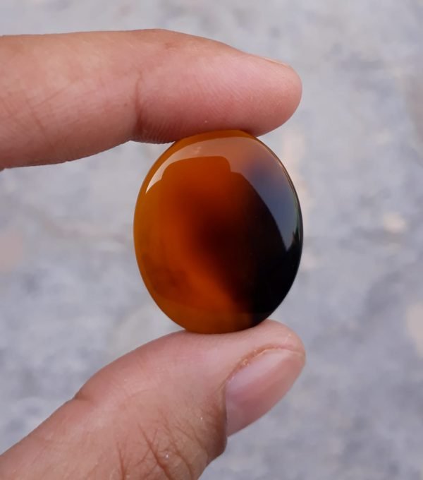 26 قيراط من حجر العقيق الطبيعي ثنائي اللون - عقيق أسود برتقالي - 27 × 22 ملم