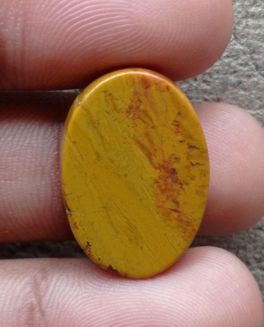 22.9 克拉碧玉 - 金碧玉凸圆形宝石 - 黄色碧玉 - 25x17x5 毫米