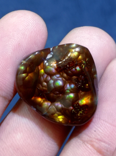 A Perfect Rare Mexican Fire Agate Carving - Agata De Fuego