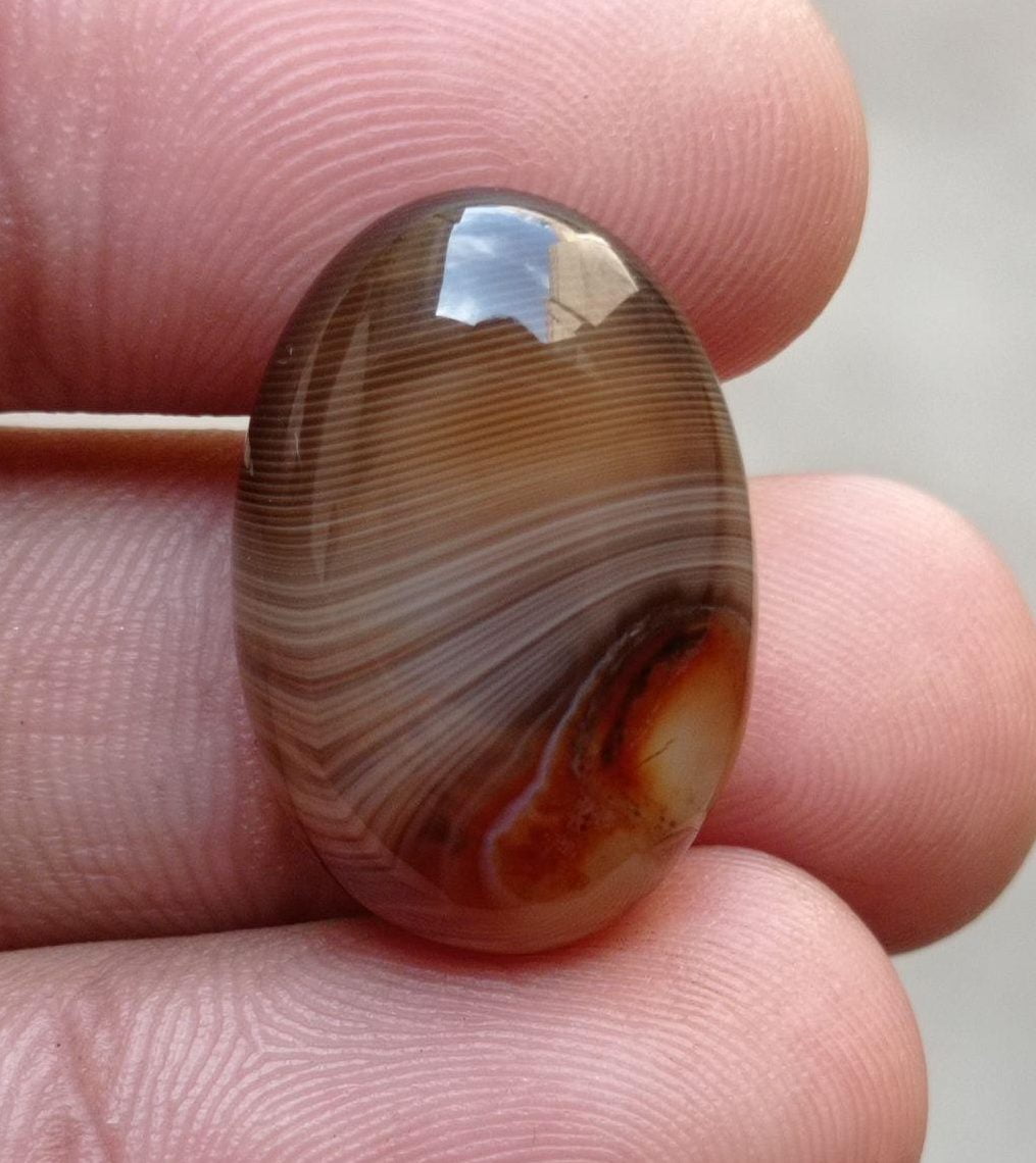 26ct Banded Agate - Sulaimani Aqeeq - 25x17mm