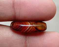 Layered Agate with Chalcedony - Sulaimani Aqeeq - 24x19mm