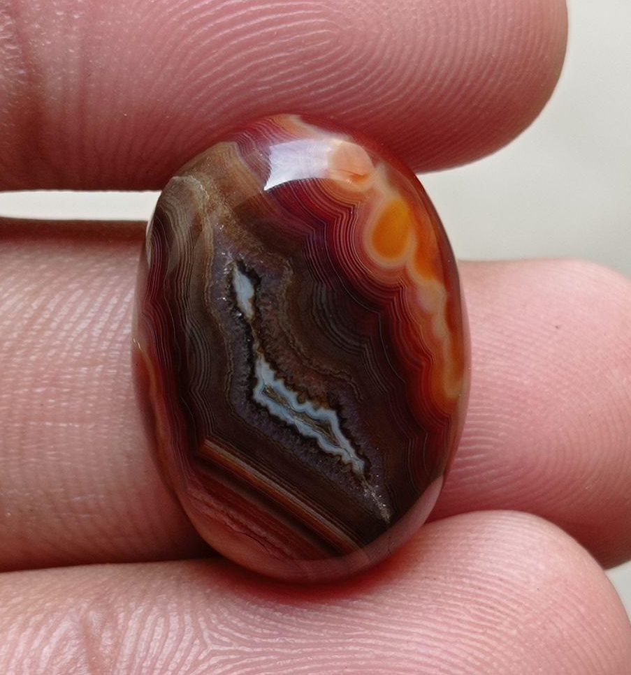 27.3ct Fortified Agate - Sulaimani Aqeeq - Dimension 23x17x8mm