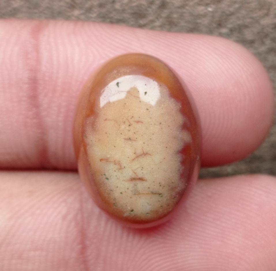 Light Brown Creamy Agate - Sulaimani Aqeeq - 20x15x10mm