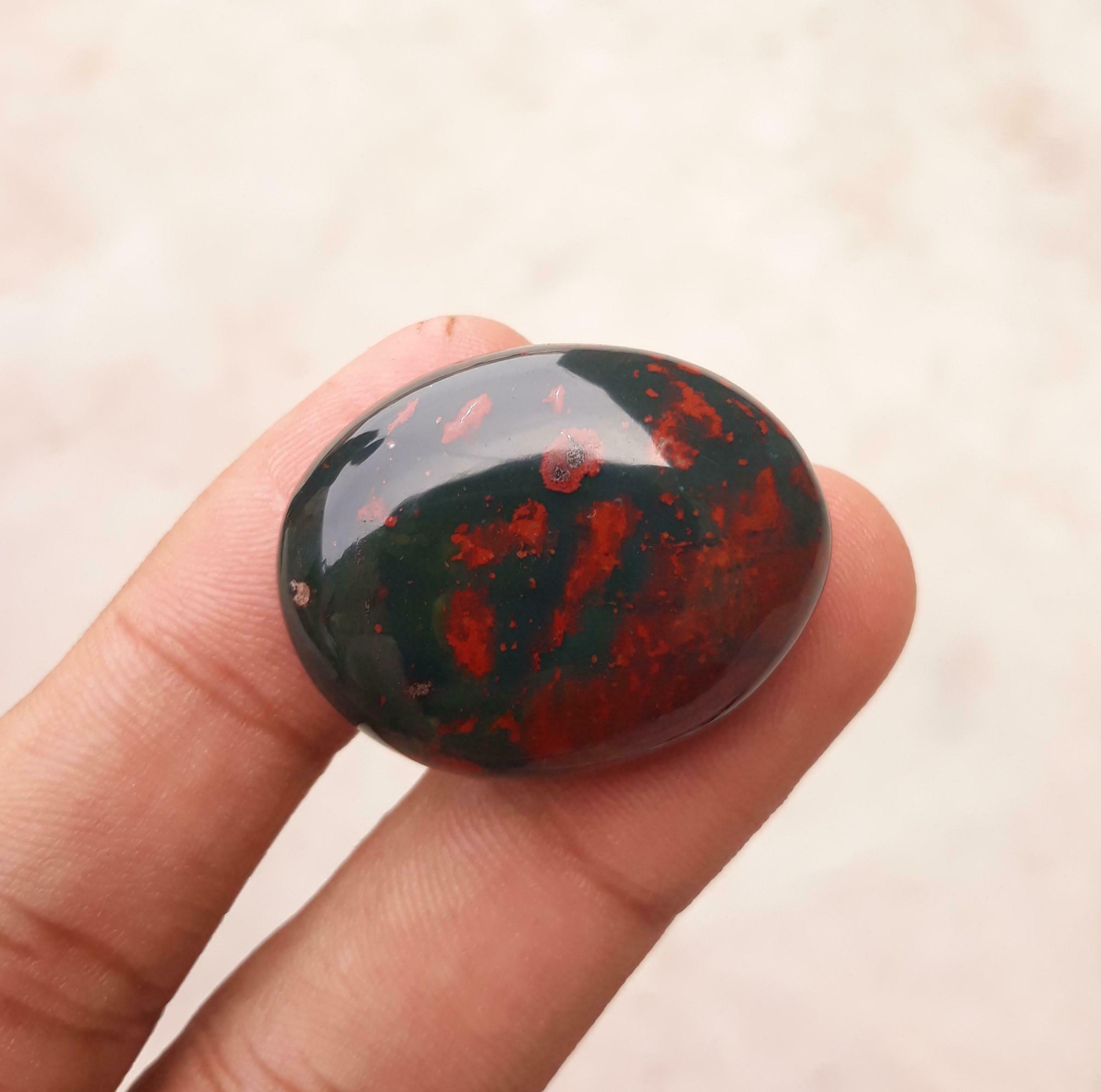 66.7ct Natural High Quality Blood Stone - Heliotrope - Dimension-33mm x 26mm