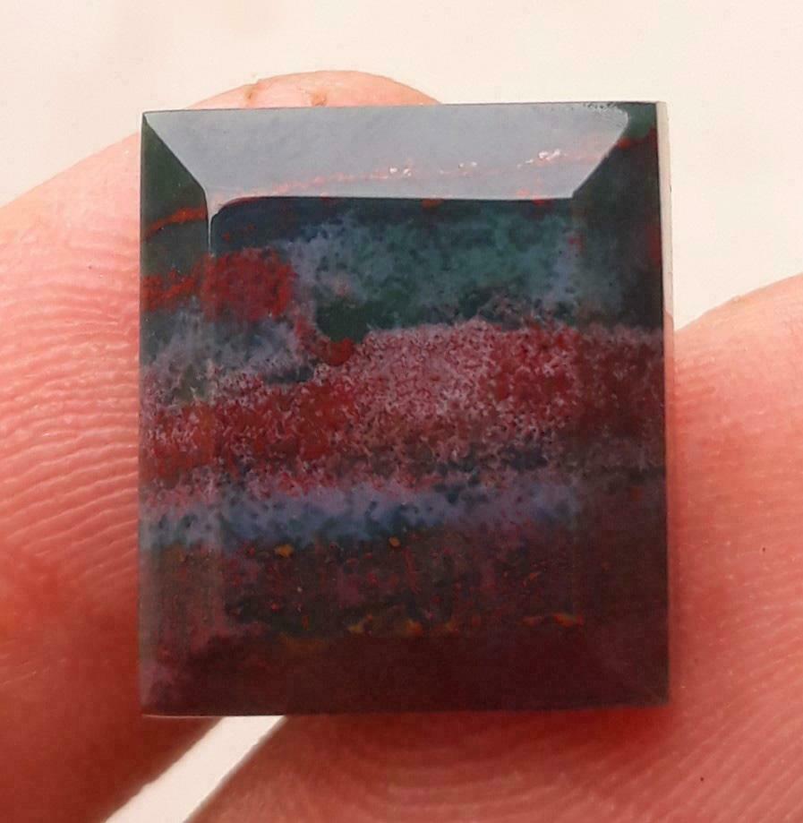 16.4ct Natural High Quality  Blood Stone - Heliotrope - Dimension -17 x15mm