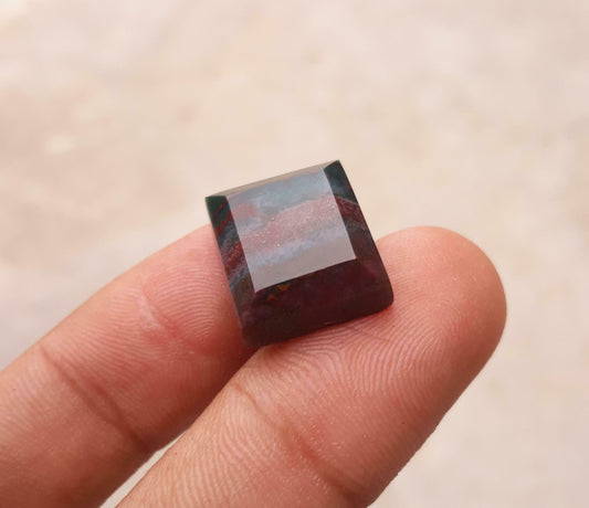 16.4 克拉天然高品质血石 - 天芥菜 - 尺寸 -17 x15 毫米