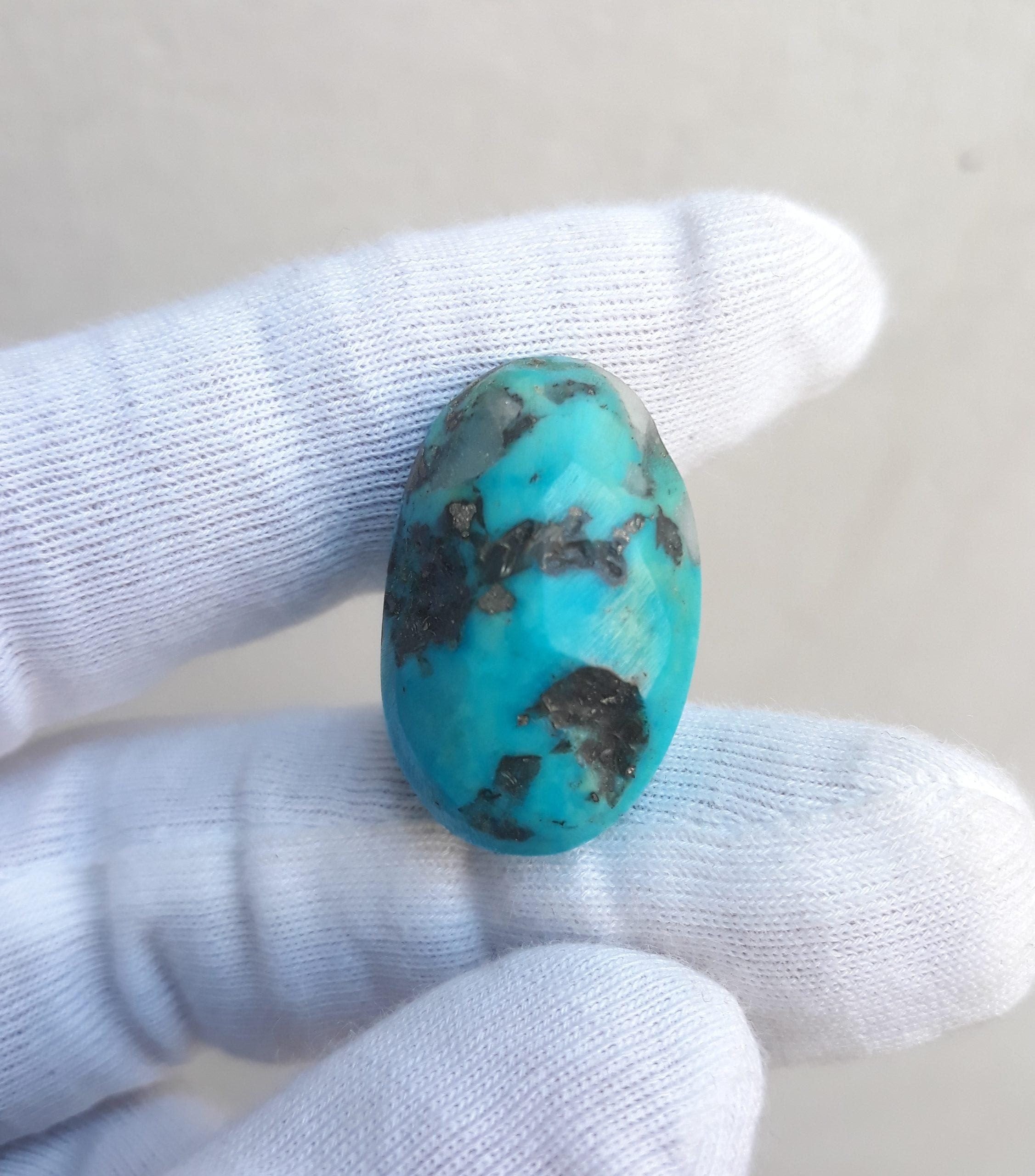 34ct Natural Certified Turquoise  - Blue  Turquoise - 34ct-25x16mm