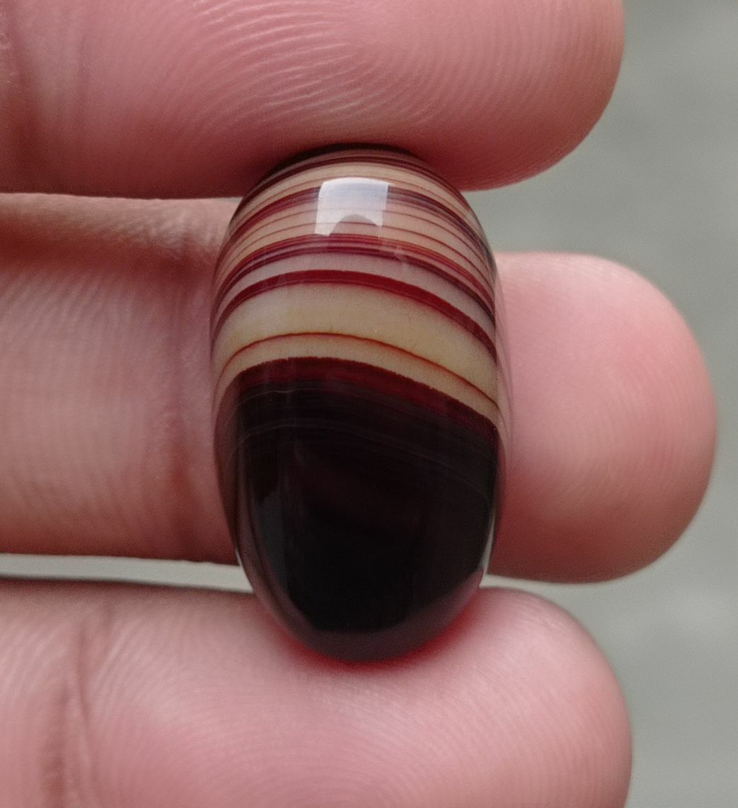 MultiColor Banded Agate - Sulaimani Aqeeq - 26x15x8mm